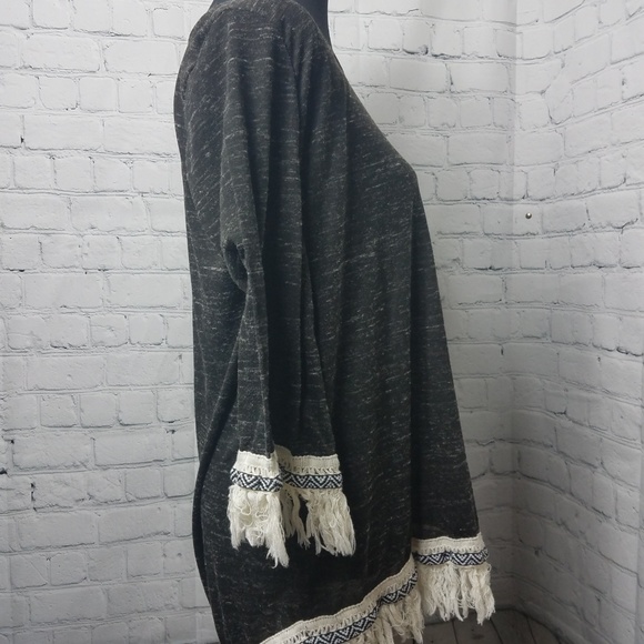 Cato Fringe Top - Sz L - Picture 3 of 5